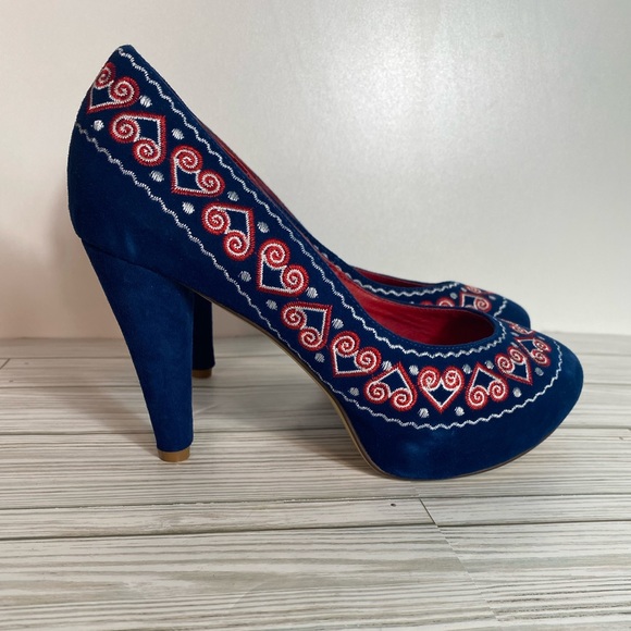 Jeffrey Campbell Shoes - Jeffrey Campbell Pose Pumps size 7.5